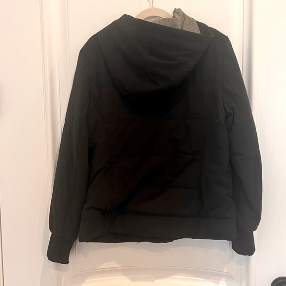 Girls Athleta Jacket Size 8-10 - Picture 2 of 3